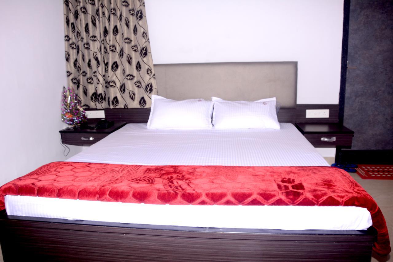 Hotel Raj Heritage Raipur  Exterior photo